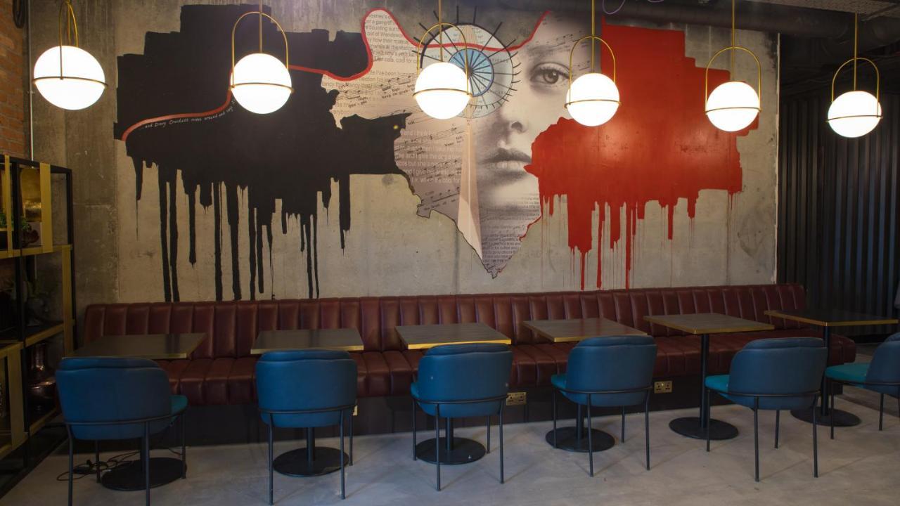 Radisson Red London Greenwich The O2 Екстер'єр фото