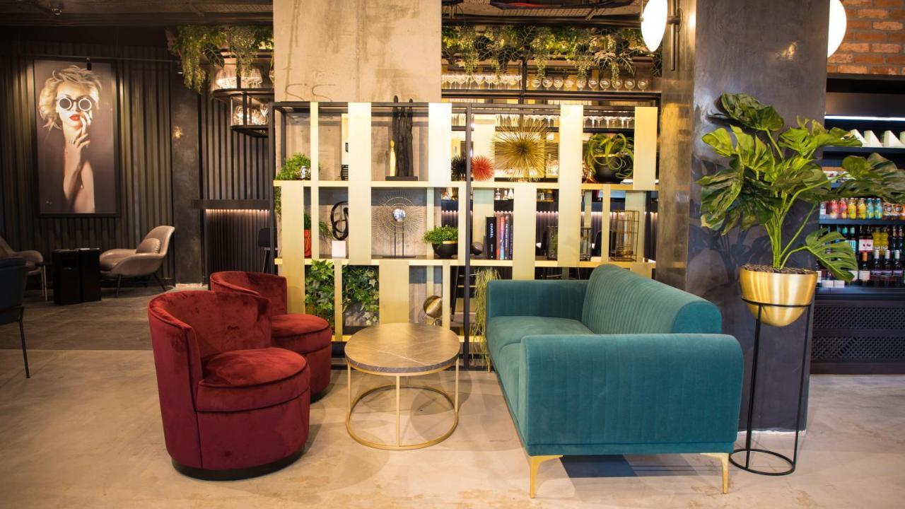 Radisson Red London Greenwich The O2 Екстер'єр фото